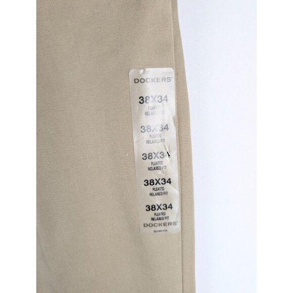 Dockers Pants Mens 38x34 Original Khaki Pleated Cuffed Pants Relaxed Fit NWT - Picture 5 of 9
